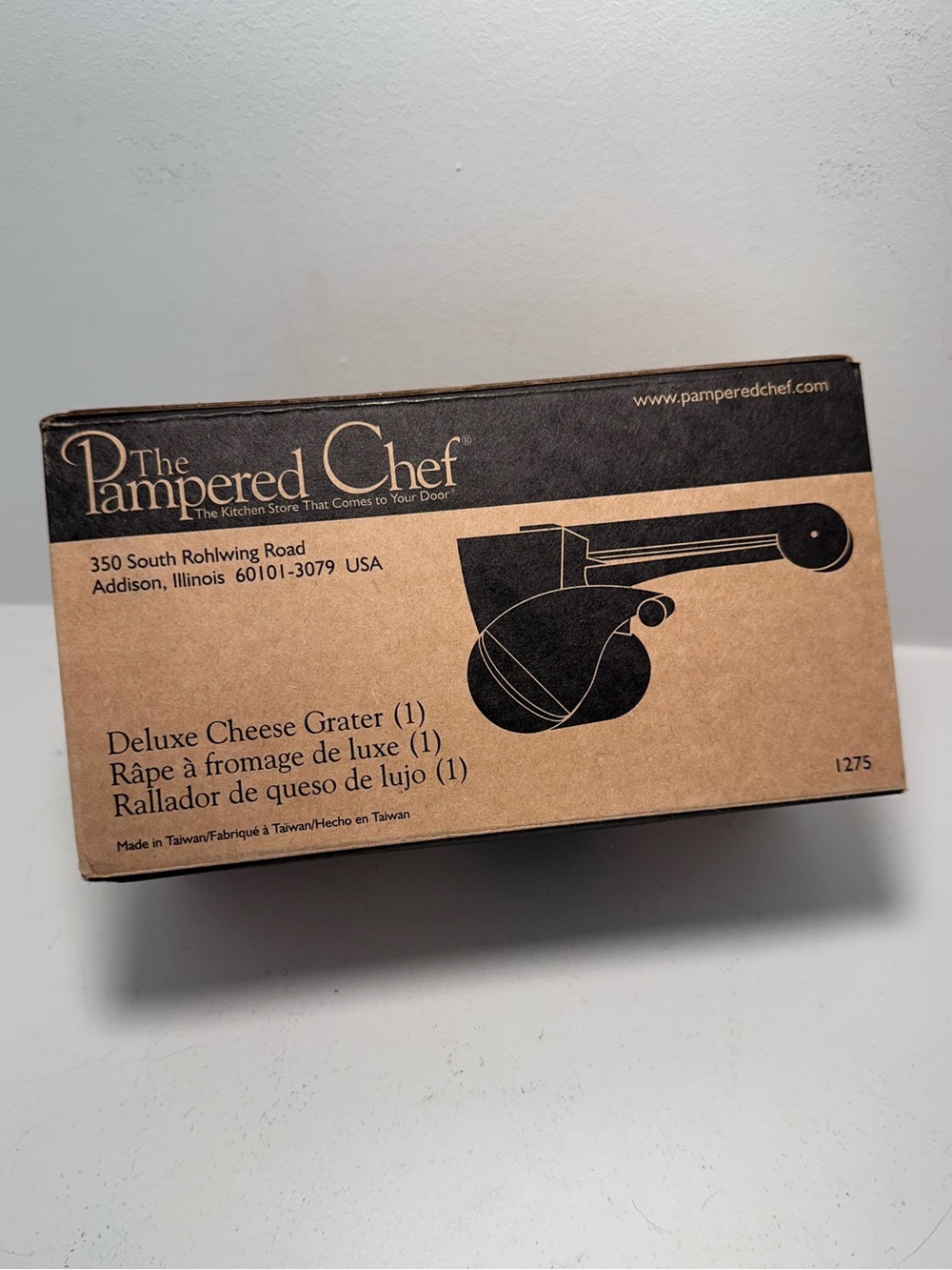 The Pampered Chef Deluxe Cheese Grater Handheld Rotary Retired New
